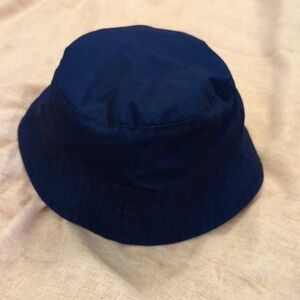 Janie and Jack reversible navy blue marlin bucket hat, 2T-3T